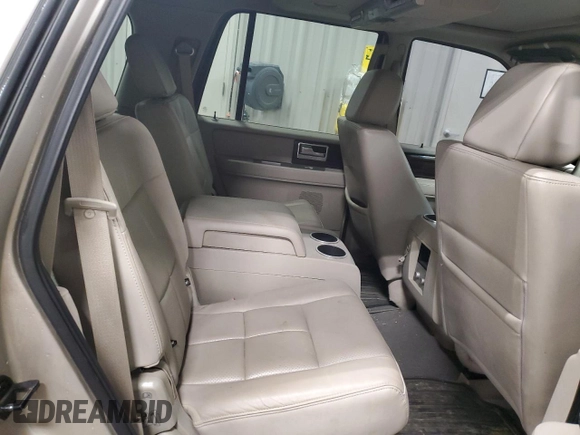 2008 Lincoln Navigator with VIN 5LMFU28548LJ12295, listed as a Copart auction lot 45897995 with 210,181 mi miles and Clean title. Bid and sale history available at DreamBid. Image 11.