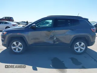 2018 Jeep Compass Altitude with VIN 3C4NJDBBXJT185252, listed as a IAAI auction lot 41847785 with 126,915 mi miles and . Bid and sale history available at carsss.com. Image 15.