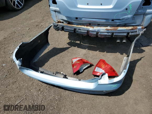 2011 Ford Fusion Hybrid with VIN 3FADP0L33BR117387, listed as a Copart auction lot 61782605 with 151,617 mi miles and Salvage title. Bid and sale history available at DreamBid. Image 12.