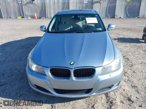 2011 BMW 3 Series 328i xDrive with VIN WBAPK5G51BNN29824, listed as a IAAI auction lot 40990352 with 171,133 mi miles and . Bid and sale history available at carsss.com. Image 12.