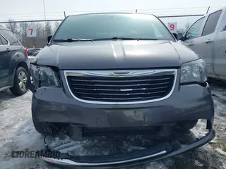 2016 Chrysler Town & Country S with VIN 2C4RC1HG3GR104925, listed as a IAAI auction lot 41682372 with 163,473 mi miles. Bid and sale history available at carsss.com. Image 6.