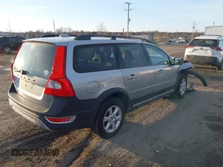 2009 Volvo XC70 3.2L z VIN YV4BZ982491062806, wystawiony jako IAAI lot #41367014 z przebiegiem Nie podano mil oraz . Historia ofert i sprzedaży dostępna na DreamBid. Obrazek 4.