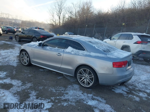 2015 Audi S5 Premium Plus with VIN WAUCGAFR8FA039309, listed as a IAAI auction lot 41363365 with 130,930 mi miles. Bid and sale history available at carsss.com. Image 3.