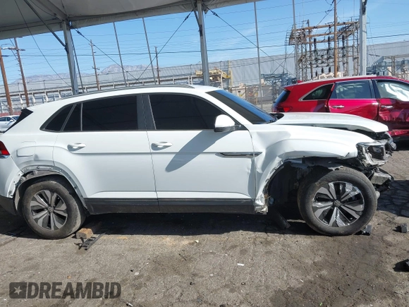 2024 Volkswagen Atlas SE with VIN 1V2LE2CA0RC249150, listed as a IAAI auction lot 41969218 with 7,291 mi miles and . Bid and sale history available at DreamBid. Image 14.