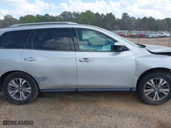2017 Nissan Pathfinder SV with VIN 5N1DR2MN9HC664487, listed as a IAAI auction lot 41974800 with 1 mi miles. Bid and sale history available at carsss.com. Image 13.