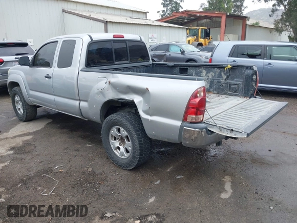 2006 Toyota Tacoma PreRunner z VIN 5TETU62N36Z153154, wystawiony jako IAAI lot #42450775 z przebiegiem 421 651 mil mil oraz . Historia ofert i sprzedaży dostępna na DreamBid. Obrazek 3.