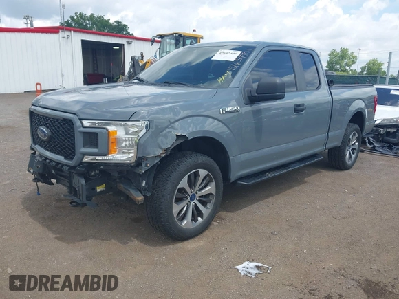 2020 Ford F-150 XL z VIN 1FTEX1EP0LKF35089, wystawiony jako IAAI lot #42657401 z przebiegiem 65 347 mil mil oraz . Historia ofert i sprzedaży dostępna na DreamBid. Obrazek 2.