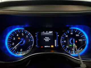2020 Chrysler Pacifica Launch Edition z VIN 2C4RC3BG6LR290040, wystawiony jako Copart lot #88406525 z przebiegiem 38 670 mil mil oraz Szkoda całkowita • Salvage title. Historia ofert i sprzedaży dostępna na DreamBid. Obrazek 9.