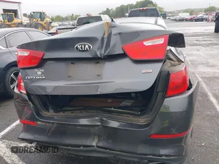 2015 Kia Optima LX z VIN KNAGM4A73F5624101, wystawiony jako IAAI lot #40746046 z przebiegiem 166 468 mil mil oraz . Historia ofert i sprzedaży dostępna na DreamBid. Obrazek 6.