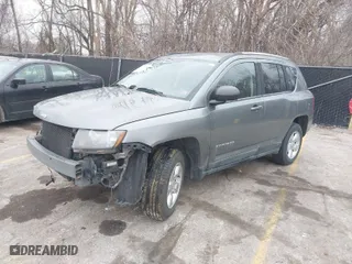 2014 Jeep Compass Sport with VIN 1C4NJCBA6ED551995, listed as a IAAI auction lot 41539536 with 185,130 mi miles. Bid and sale history available at carsss.com. Image 2.
