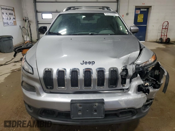 2015 Jeep Cherokee North with VIN 1C4PJMCS2FW634318, listed as a Copart auction lot 53539995 with 188,298 mi miles and Salvage Title. Bid and sale history available at carsss.com. Image 5.