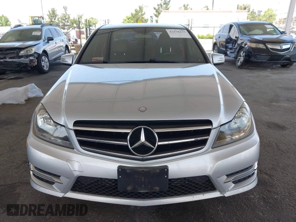 2014 Mercedes-Benz C 250 Sport с VIN WDDGF4HB5ER319638, выставлен на аукционе IAAI как лот 42478233 с пробегом 142 947 миль миль и . История ставок и продаж доступна на DreamBid. Изображение 12.