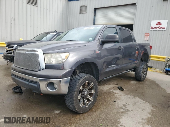 2013 Toyota Tundra с VIN 5TFDW5F13DX297551, выставлен на аукционе Copart как лот 51638505 с пробегом 116 812 миль миль и Списание • Salvage title. История ставок и продаж доступна на DreamBid. Изображение 1.
