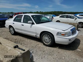 2008 Mercury Grand Marquis LS z VIN 2MEFM75V68X649535, wystawiony jako Copart lot #53817595 z przebiegiem 138 898 mil mil oraz Szkody całkowita. Historia ofert i sprzedaży dostępna na DreamBid. Obrazek 4.