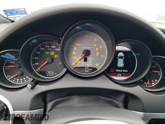 2018 Porsche Cayenne S z VIN WP1AB2A2XJLA60196, wystawiony jako Copart lot #65224404 z przebiegiem 17 806 mil mil oraz Szkoda całkowita • Salvage title. Historia ofert i sprzedaży dostępna na DreamBid. Obrazek 9.