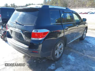 2012 Toyota Highlander Limited with VIN 5TDDK3EH7CS094665, listed as a IAAI auction lot 41580151 with 225,032 mi miles. Bid and sale history available at carsss.com. Image 4.