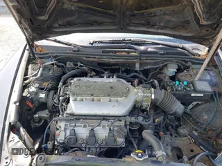 2005 Acura TL with VIN 19UUA66255A054844, listed as a IAAI auction lot 42010051 with 224,235 mi miles. Bid and sale history available at carsss.com. Image 10.