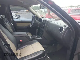 2009 Ford Explorer Sport Trac Limited z VIN 1FMEU33E29UA11862, wystawiony jako IAAI lot #42360950 z przebiegiem 204 530 mil mil oraz . Historia ofert i sprzedaży dostępna na DreamBid. Obrazek 5.