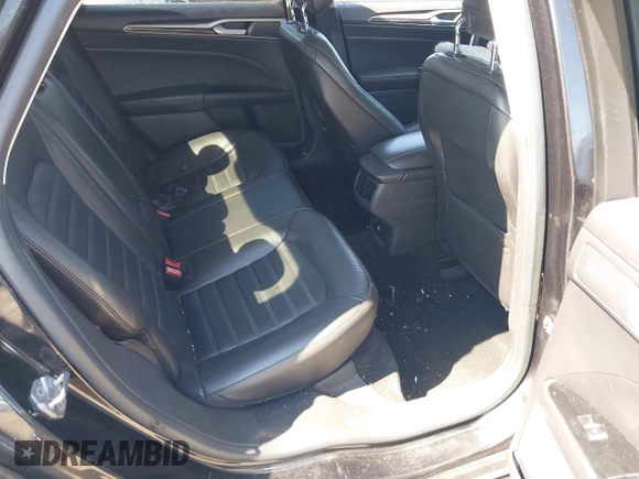 2013 Ford Fusion SE z VIN 3FA6P0HRXDR220248, wystawiony jako IAAI lot #42777273 z przebiegiem 156 603 mil mil oraz . Historia ofert i sprzedaży dostępna na DreamBid. Obrazek 8.
