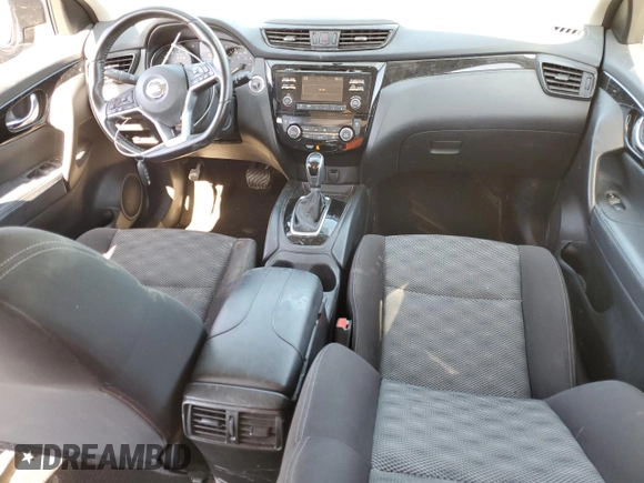 2017 Nissan Rogue SV with VIN JN1BJ1CR4HW120725, listed as a Copart auction lot 57706015 with 111,916 mi miles and Salvage title. Bid and sale history available at DreamBid. Image 8.