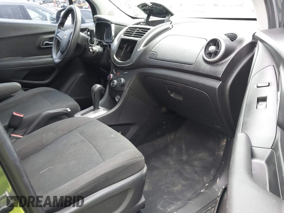 2016 Chevrolet Trax LS with VIN 3GNCJKSB3GL279615, listed as a IAAI auction lot 41776307 with 79,517 mi miles. Bid and sale history available at carsss.com. Image 5.