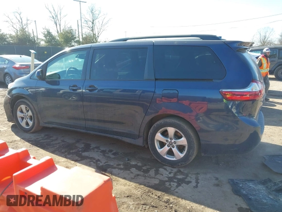 2018 Toyota Sienna LE Auto Access Seat with VIN 5TDKZ3DC1JS949043, listed as a IAAI auction lot 41529026 with 277,095 mi miles and . Bid and sale history available at DreamBid. Image 14.