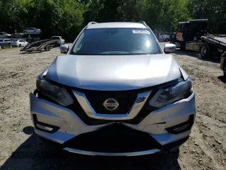 2018 Nissan Rogue SV z VIN 5N1AT2MV7JC730402, wystawiony jako Copart lot #58430025 z przebiegiem 169 627 mil mil oraz Szkoda całkowita • Salvage title. Historia ofert i sprzedaży dostępna na DreamBid. Obrazek 5.