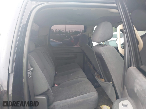 2007 Chevrolet Silverado 1500 LS with VIN 3GCEC13C87G541599, listed as a IAAI auction lot 42104998 with 219,073 mi miles. Bid and sale history available at carsss.com. Image 8.
