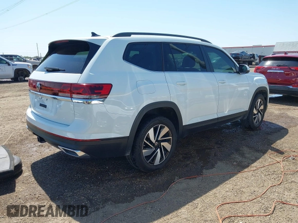 2025 Volkswagen Atlas SE with VIN 1V2JR2CA7SC514986, listed as a IAAI auction lot 42003723 with 4,995 mi miles and . Bid and sale history available at DreamBid. Image 4.