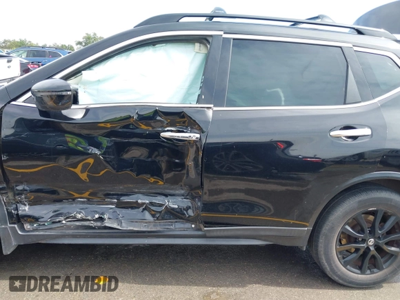 2017 Nissan Rogue SL with VIN 5N1AT2MT3HC879088, listed as a IAAI auction lot 42266069 with 116,094 mi miles and . Bid and sale history available at DreamBid. Image 6.