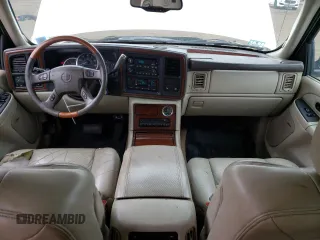 2003 Cadillac Escalade EXT z VIN 3GYEK63N13G145634, wystawiony jako Copart lot #47593375 z przebiegiem 287 512 mil mil oraz Nie do naprawy. Historia ofert i sprzedaży dostępna na DreamBid. Obrazek 8.