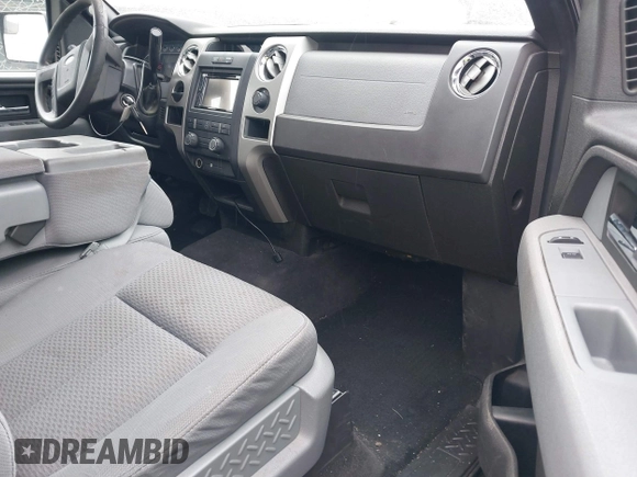 2012 Ford F-150 XL with VIN 1FTEW1CM4CFA48370, listed as a IAAI auction lot 41615930 with 180,132 mi miles. Bid and sale history available at carsss.com. Image 5.
