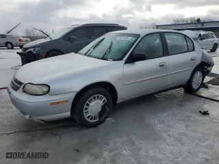 2002 Chevrolet Malibu with VIN 1G1ND52J92M526743, listed as a Copart auction lot 44254885 with 182,102 mi miles and Clean Title. Bid and sale history available at carsss.com. Image 1.