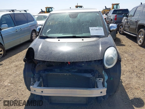 2019 FIAT 500L with VIN ZFBNFACH0KZ042150, listed as a IAAI auction lot 41740513 with 59,550 mi miles and . Bid and sale history available at DreamBid. Image 13.