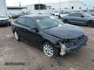 2011 Volkswagen Jetta SE с VIN 3VWDZ7AJ6BM317592, выставлен на аукционе IAAI как лот 42357861 с пробегом 189 330 миль миль и . История ставок и продаж доступна на DreamBid. Изображение 1.