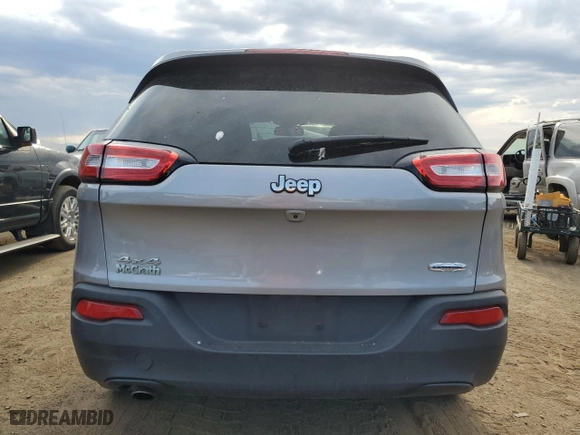 2016 Jeep Cherokee Altitude with VIN 1C4PJMCB2GW156449, listed as a Copart auction lot 62823404 with 82,273 mi miles and Non Repairable. Bid and sale history available at carsss.com. Image 6.