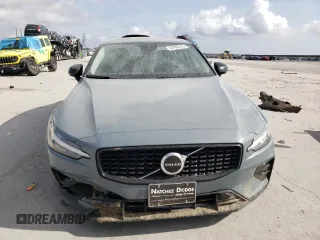 2024 Volvo S60 Core Dark Theme with VIN 7JRL12FK5RG320466, listed as a Copart auction lot 44786145 with 21,130 mi miles and Salvage title. Bid and sale history available at DreamBid. Image 5.