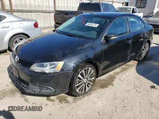2014 Volkswagen Jetta SE with VIN 3VWD07AJ3EM438417, listed as a Copart auction lot 66203215 with 160,121 mi miles and Clean title. Bid and sale history available at DreamBid. Image 1.