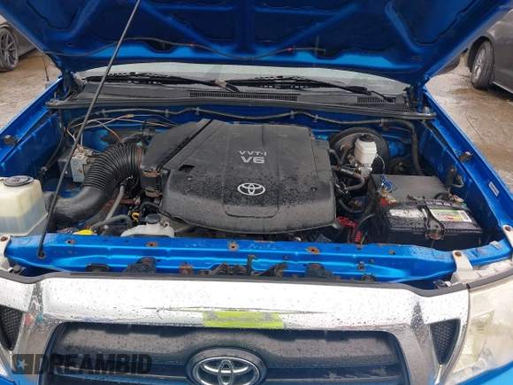 2007 Toyota Tacoma with VIN 3TMLU42N77M010825, listed as a IAAI auction lot 42681151 with 295,160 mi miles and . Bid and sale history available at DreamBid. Image 10.