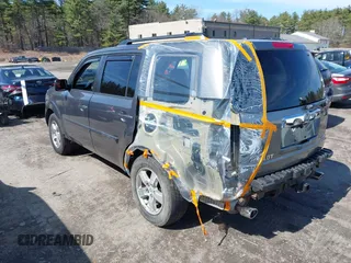 2009 Honda Pilot EX-L with VIN 5FNYF48669B044746, listed as a IAAI auction lot 41932721 with 137,070 mi miles and . Bid and sale history available at carsss.com. Image 3.