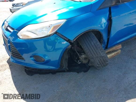 2013 Ford Focus SE z VIN 1FADP3F2XDL178239, wystawiony jako IAAI lot #42272364 z przebiegiem 108 773 mil mil oraz . Historia ofert i sprzedaży dostępna na DreamBid. Obrazek 6.
