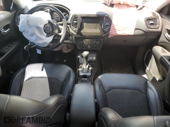 2019 Jeep Compass Latitude with VIN 3C4NJDBB6KT828486, listed as a Copart auction lot 56137755 with 47,119 mi miles and Salvage title. Bid and sale history available at DreamBid. Image 8.