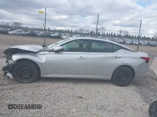 2020 Nissan Altima 2.5 S with VIN 1N4BL4BV2LC248551, listed as a IAAI auction lot 42033605 with 69,698 mi miles. Bid and sale history available at carsss.com. Image 14.