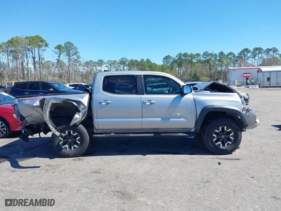 2017 Toyota Tacoma SR5 with VIN 5TFCZ5AN0HX052211, listed as a IAAI auction lot 41755277 with 78,605 mi miles. Bid and sale history available at carsss.com. Image 13.