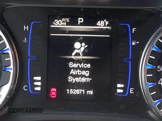 2015 Chrysler 200 Limited with VIN 1C3CCCAB5FN640243, listed as a IAAI auction lot 41198115 with 152,871 mi miles. Bid and sale history available at carsss.com. Image 16.