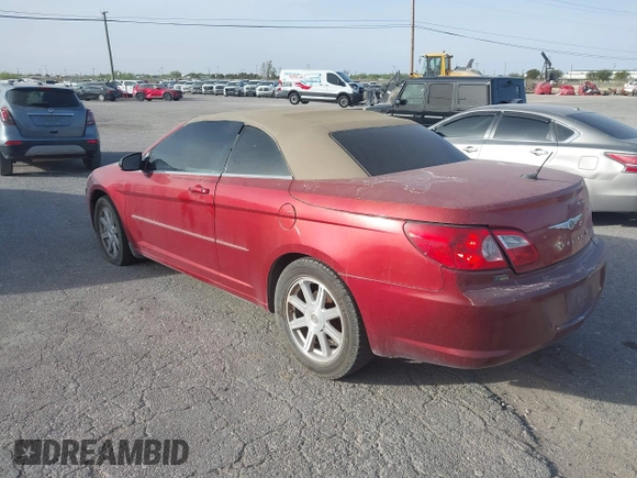 2008 Chrysler Sebring Touring z VIN 1C3LC55R88N693069, wystawiony jako IAAI lot #41933721 z przebiegiem 155 856 mil mil oraz . Historia ofert i sprzedaży dostępna na DreamBid. Obrazek 3.