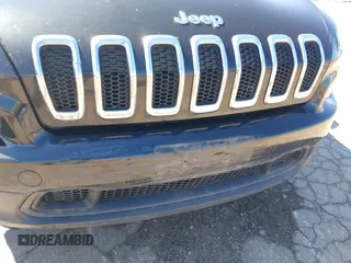 2015 Jeep Cherokee Latitude z VIN 1C4PJMCS2FW620113, wystawiony jako IAAI lot #41865228 z przebiegiem 186 983 mil mil oraz . Historia ofert i sprzedaży dostępna na DreamBid. Obrazek 6.