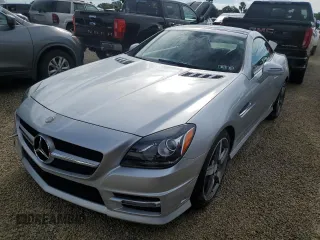 2015 Mercedes-Benz SLK-Class SLK 250 with VIN WDDPK4HA0FF105324, listed as a Copart auction lot 74501644 with 0 mi miles and Salvage Title. Bid and sale history available at carsss.com. Image 1.