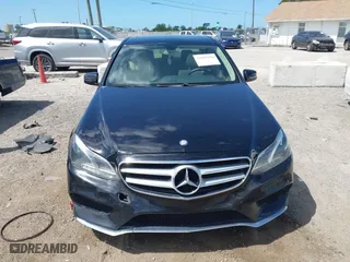 2014 Mercedes-Benz E-Class E 350 Luxury with VIN WDDHF8JB7EA791635, listed as a IAAI auction lot 41999708 with 133,509 mi miles. Bid and sale history available at carsss.com. Image 12.
