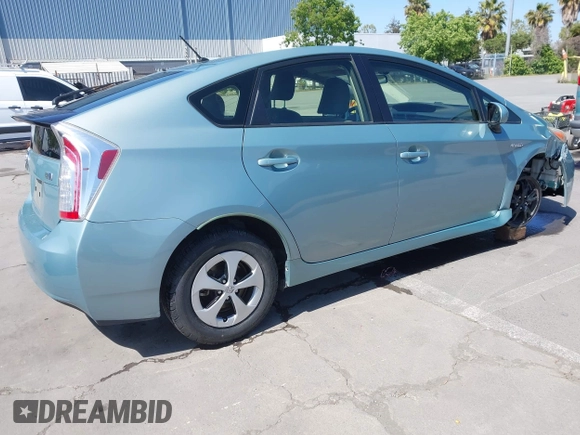 2015 Toyota Prius Four with VIN JTDKN3DU2F1933037, listed as a IAAI auction lot 42140908 with 85,032 mi miles. Bid and sale history available at carsss.com. Image 4.